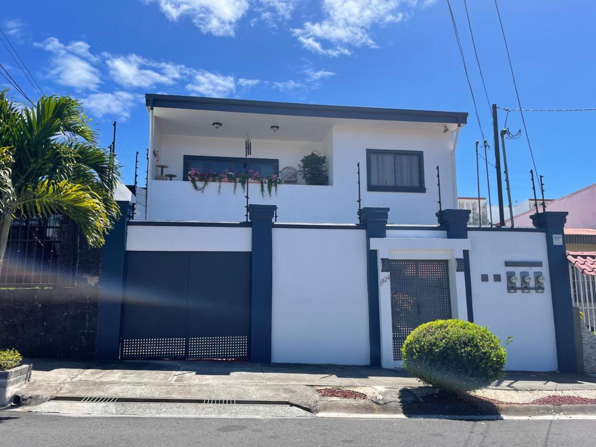 Alicia'S Place 10 Min From Airport Alajuela Exterior photo